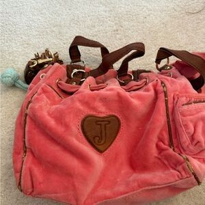 Vintage Juicy Couture Heart Coral Pink Velvet Drawstring Shoulder Bag
